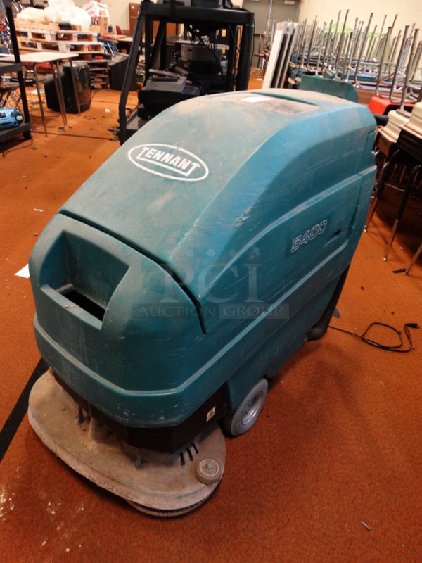 Tennant Model M5400 Commercial Floor Cleaning Machine. 29x50x42 - Image 4 of 8