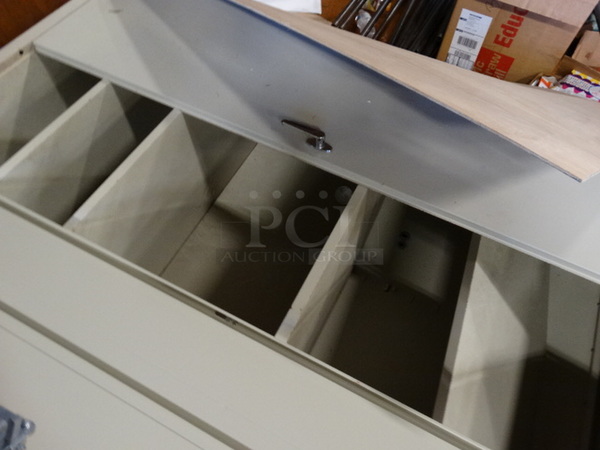 Metal 2 Door Cabinet. 36x18x72 - Image 5 of 5
