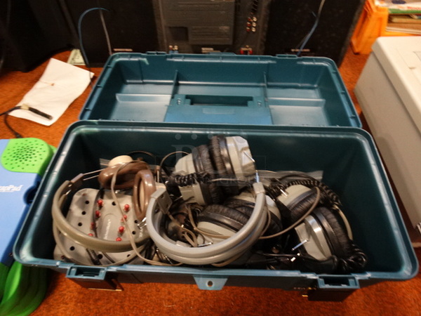 Hamilton Blue Poly Toolbox w/ Headphones. 20x10x9.5 - Image 4 of 5