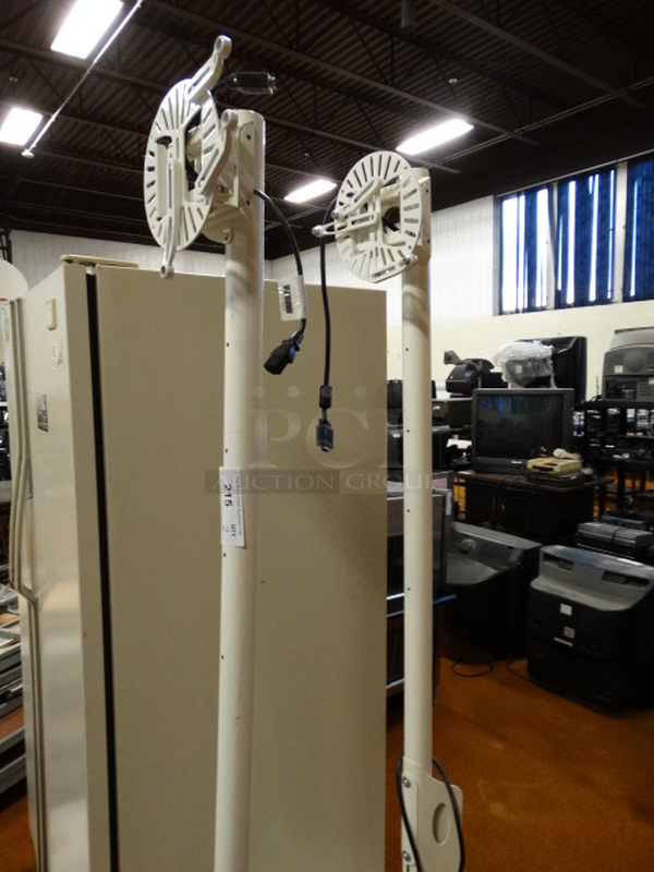 2 White Metal Lights? 26x11x72. 2 Times Your Bid! - Image 3 of 6
