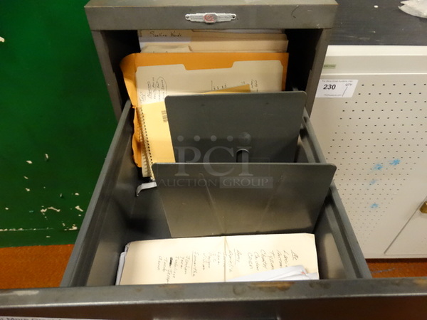 Yawman and Rochester Gray Metal 4 Drawer Filing Cabinet. 15x28x51 - Image 5 of 7