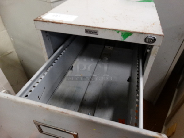 2 Stylex Gray Metal 4 Drawer Filing Cabinets. 15x27x52. 2 Times Your Bid! - Image 3 of 5