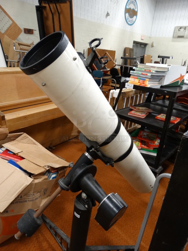 Meade Telescope on Tripod. 34x48x57 - Image 2 of 12