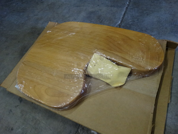 BRAND NEW IN BOX! Eljer Wooden Cutting Board. 15x11.5x1.5
