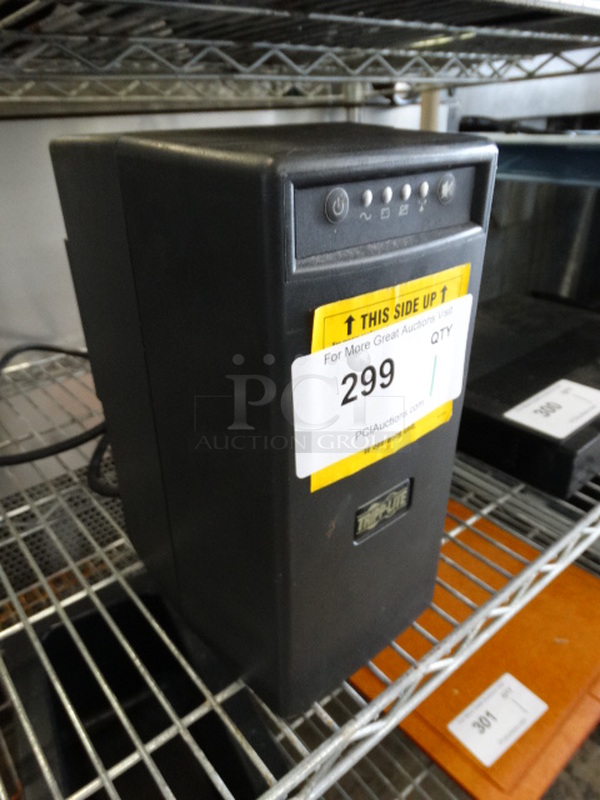 Tripp Lite Model OMNISMART700 Back Up. 5x7x10.5 - Image 3 of 6