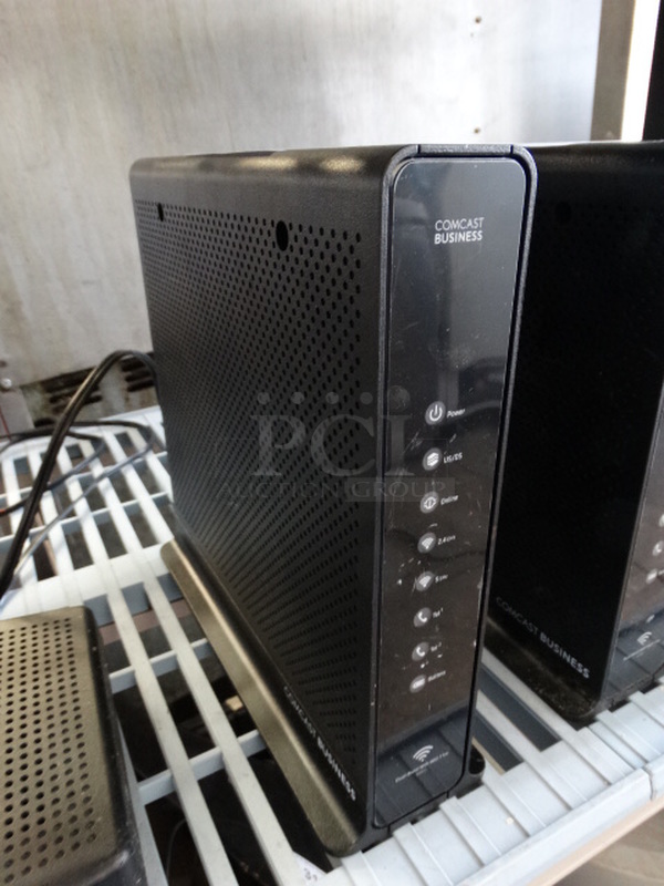 Comcast Technicolor Router. 3.5x10.5x10.5 - Image 3 of 5