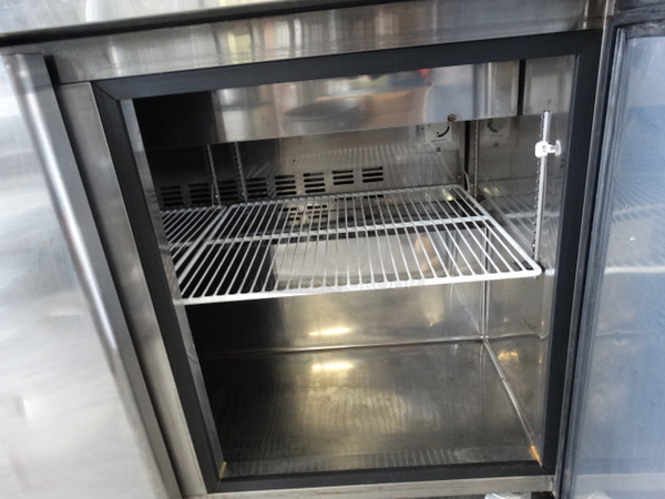 NICE! Superior Model SP48-12 Stainless Steel Commercial Sandwich Salad Prep Table Bain Marie Mega Top on Commercial Casters. 115 Volts, 1 Phase. 48.5x30x43. Tested and Working! - Image 5 of 7