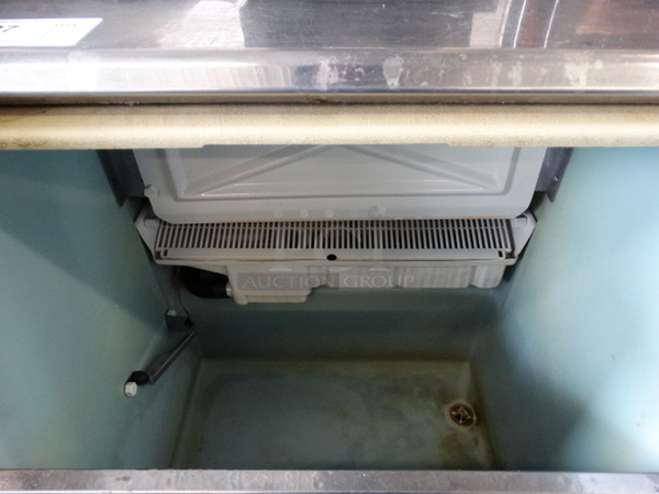 NICE! Hoshizaki Model KM-250BAB Stainless Steel Commercial Self Contained Ice Machine. 115-120 Volts, 1 Phase. 24x28x35.5 - Image 5 of 7