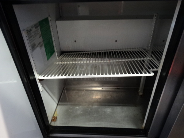 NICE! 2003 True Model TSSU-48-12 Stainless Steel Commercial Sandwich Salad Prep Table Mega Top Bain Marie on Commercial Casters. 115 Volts, 1 Phase. 48.5x30x43. Tested and Working! - Image 6 of 7