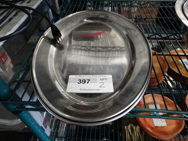 2 Metal Oval Trays. 18x12x1. 2 Times Your Bid! - Image 1 of 3