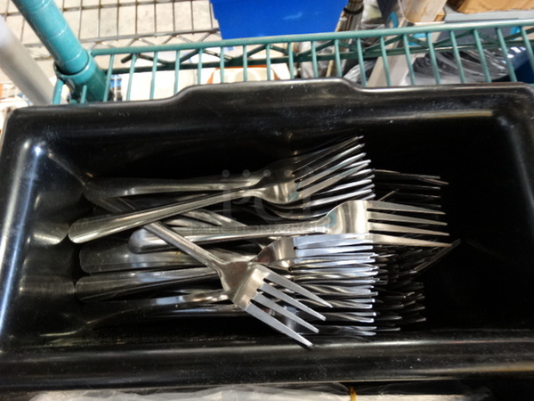 ALL ONE MONEY! Lot of Various Silverware in Silverware Holder! - Image 7 of 7