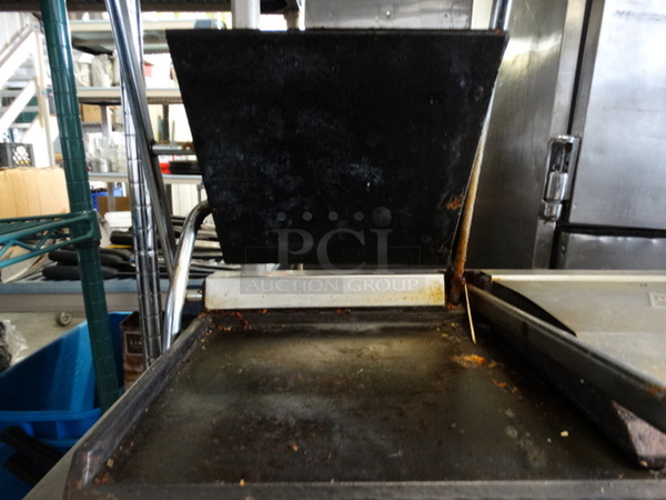 Winco Stainless Steel Commercial Countertop Panini Press. 22.5x14.5x8. Tested and Does Not Power On - Image 6 of 7