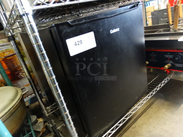 Galanz Mini Cooler. 17.5x19x19. Tested and Working! - Image 3 of 5