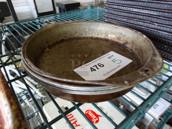 5 Metal Round Baking Pans. 8.5x8.5x1.5. 5 Times Your Bid! - Image 2 of 3