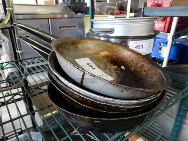 5 Metal Skillets. 18x10.5x2. 5 Times Your Bid! - Image 1 of 3