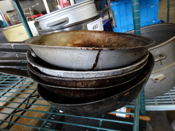 5 Metal Skillets. 18x10.5x2. 5 Times Your Bid! - Image 2 of 3