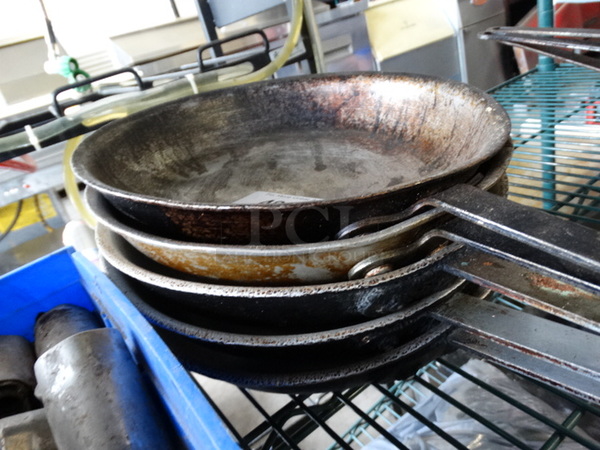5 Metal Skillets. 18x10.5x2. 5 Times Your Bid! - Image 3 of 3