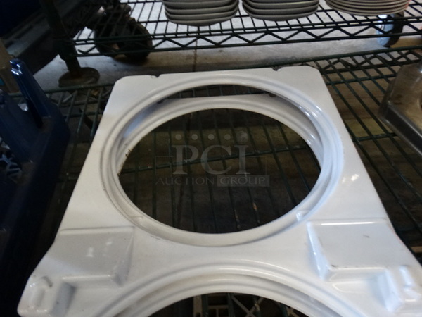 2 Poly Ice Cream Collars. 19.5x10x1. 2 Times Your Bid! - Image 3 of 3