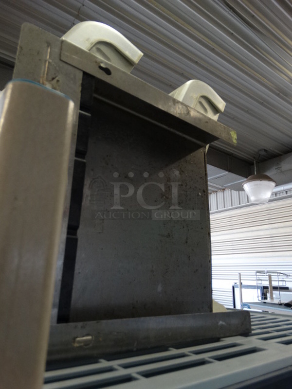 Metal Knife Rack. 12x3x13 - Image 3 of 3