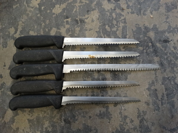 5 Metal Serrated Bread Knives. Includes 13". 5 Times Your Bid! - Image 1 of 5