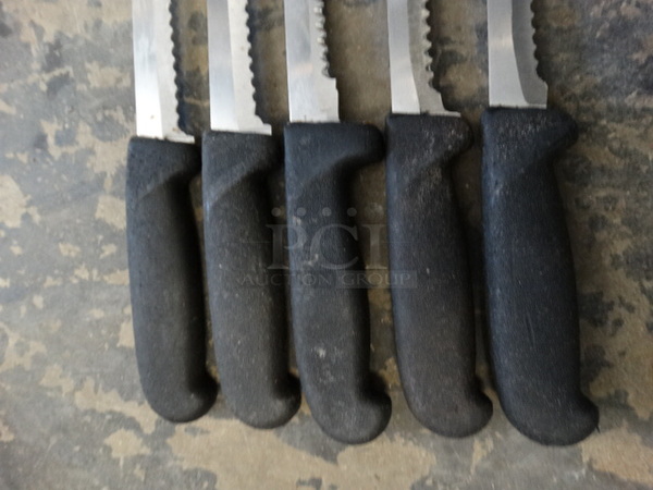 5 Metal Serrated Bread Knives. Includes 13". 5 Times Your Bid! - Image 4 of 5