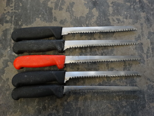 5 Metal Serrated Bread Knives. Includes 13