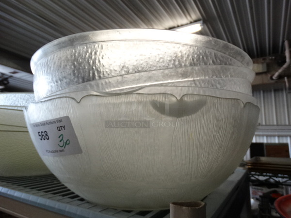 4 Poly Clear Bowls. 17.5x17.5x6.5. 4 Times Your Bid! - Image 3 of 3