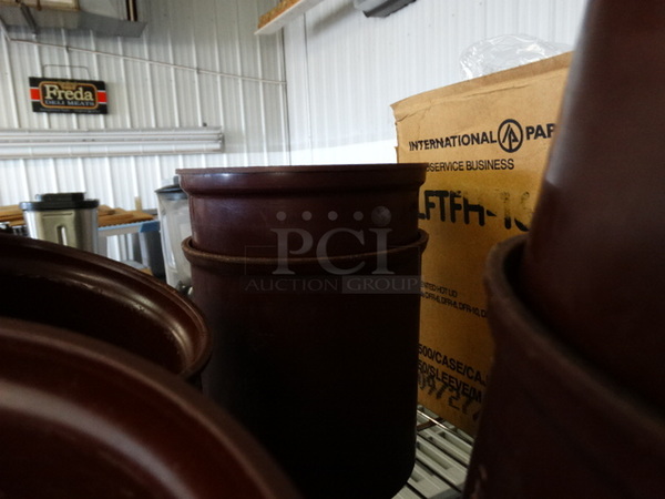 9 Poly Maroon Buckets. Includes 6x6x4. 9 Times Your Bid! - Image 3 of 3