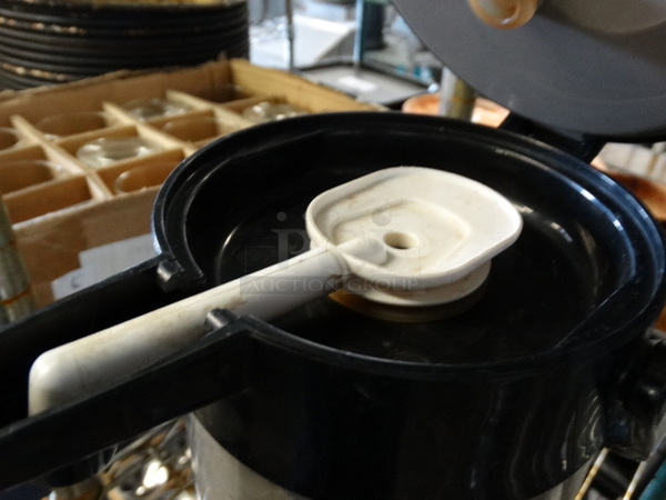 Chrome Finish Air Pot. 5.5x8x13 - Image 4 of 4