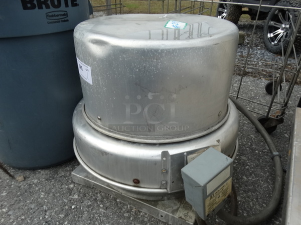 Metal Commercial Mushroom Exhaust Fan. 208-230 Volts, 3 Phase. 30x38x34 - Image 3 of 9