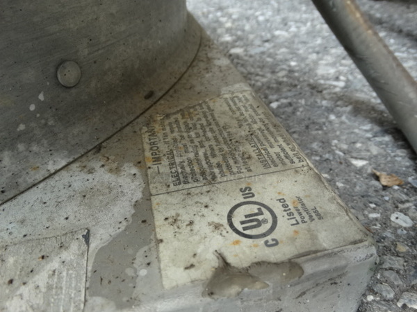 Metal Commercial Mushroom Exhaust Fan. 208-230 Volts, 3 Phase. 30x38x34 - Image 5 of 9