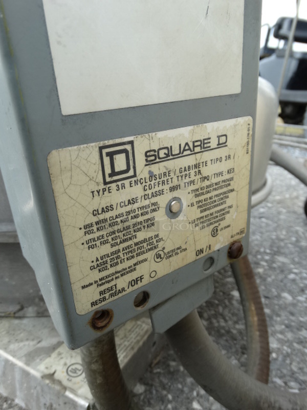 Metal Commercial Mushroom Exhaust Fan. 208-230 Volts, 3 Phase. 30x38x34 - Image 6 of 9