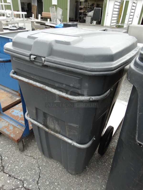 Black Poly Trash Can. 30x34x43 - Image 2 of 5