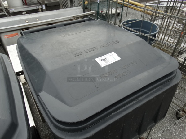 Black Poly Trash Can. 24x34x47 - Image 3 of 5