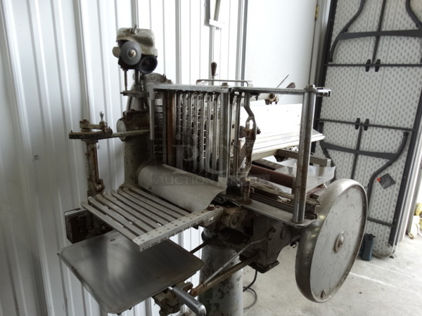 AMAZING! ANTIQUE! Berkel Model 170-D Stainless Steel Commercial Meat Slicer Stacker w/ Blade Sharpener on Original Stand! 56x36x59. Tested and Powers On But Parts Do Not Move - Image 3 of 10