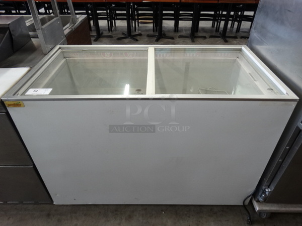 NICE! Stajac Model EURO-13 Metal Commercial Chest Freezer Merchandiser on Commercial Casters. 115 Volts, 1 Phase. 47x25x34.5. Tested and Working!