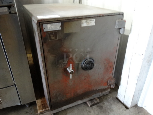 Metal Commercial Single Door Safe. Does Not Come w/ Combination. 20x28x23.  - Image 3 of 5