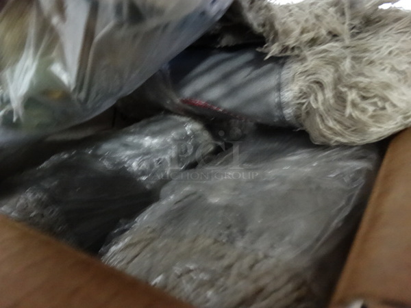 ALL ONE MONEY! Lot of Mop Heads! - Image 3 of 4
