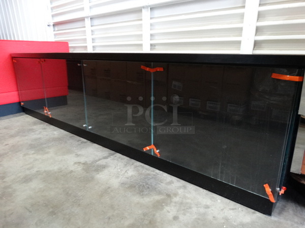 Gray and Black Soda Station. Appears To Be New! 120x38x31 - Image 3 of 5