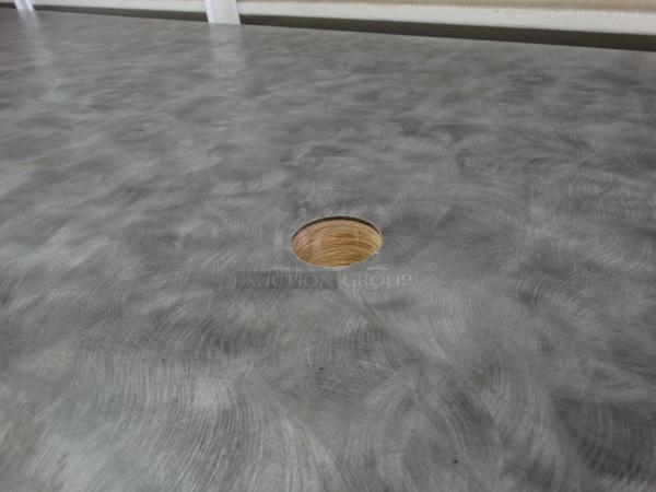 Gray and Black Soda Station. Appears To Be New! 120x38x31 - Image 4 of 5