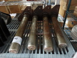 4 Metal Legs. 18", 19". 4 Times Your Bid!