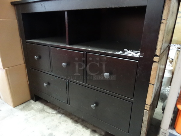 Black Wood Pattern Counter w/ 5 Drawers. 45x19x36 - Image 4 of 4