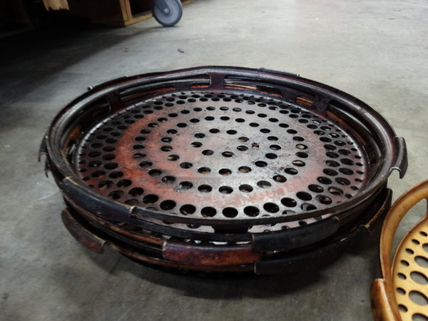 6 Pizza Hut PFS12MIASH Metal Perforated Pizza Baking Shields. 14x14x1.5. 6 Times Your Bid! - Image 3 of 3