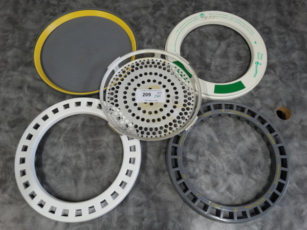 ALL ONE MONEY! Lot of 5 Pieces to Pizza Hut Pizza Making System Including Poly Gray Tray, Yellow Ring, White Sauce Disk and Metal Pizza Baking Shield. Includes 15.5x15.5x1  - Image 1 of 12