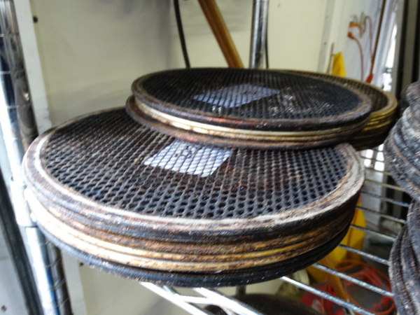 10 Metal Round Mesh Baking Sheets. 10x10. 10 Times Your Bid! - Image 2 of 3