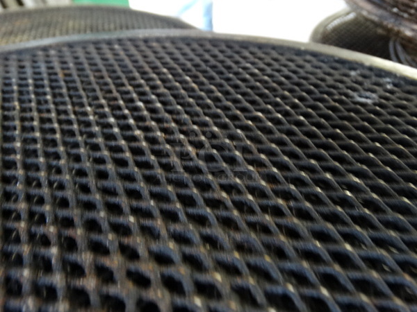 10 Metal Round Mesh Baking Sheets. 12x12. 10 Times Your Bid! - Image 3 of 3