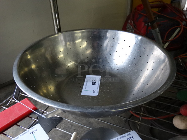 Metal Colander. 16.5x16x4.5