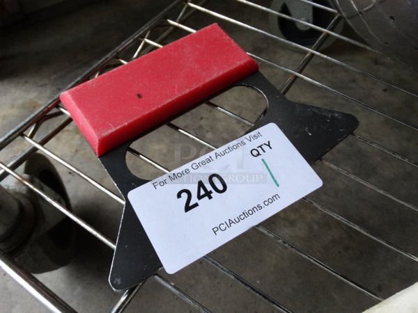 Metal Pizza Dough Cutter. 7x1x5 - Image 3 of 3
