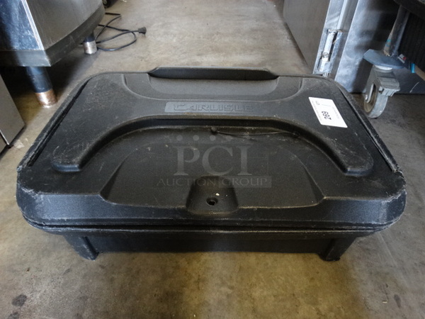 Carlisle Model XT1400 Black Poly Insulated Food Case. 26x18x11