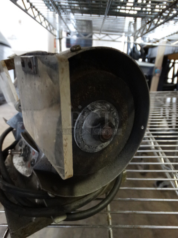 Model A1 Metal Commercial Grinder. 120 Volts, 1 Phase. 11x6.5x8. Tested and Powers On But Parts Do Not Move - Image 6 of 7